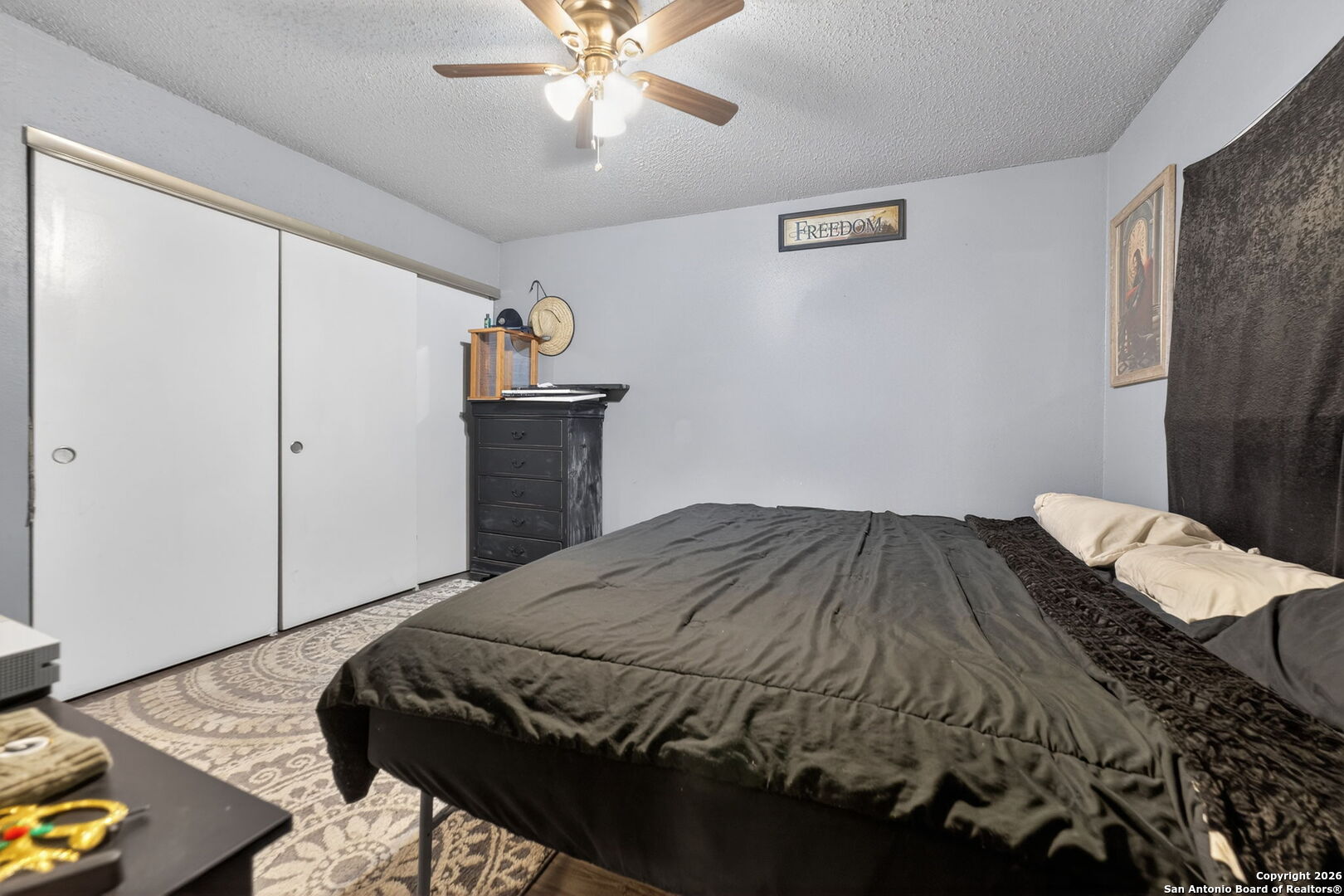 6715 Middle Oaks San Antonio TX 78227