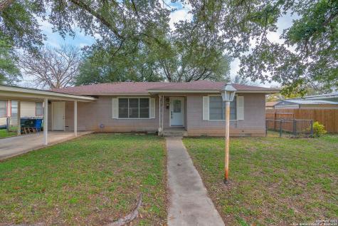 445 Burges Street Seguin TX 78155