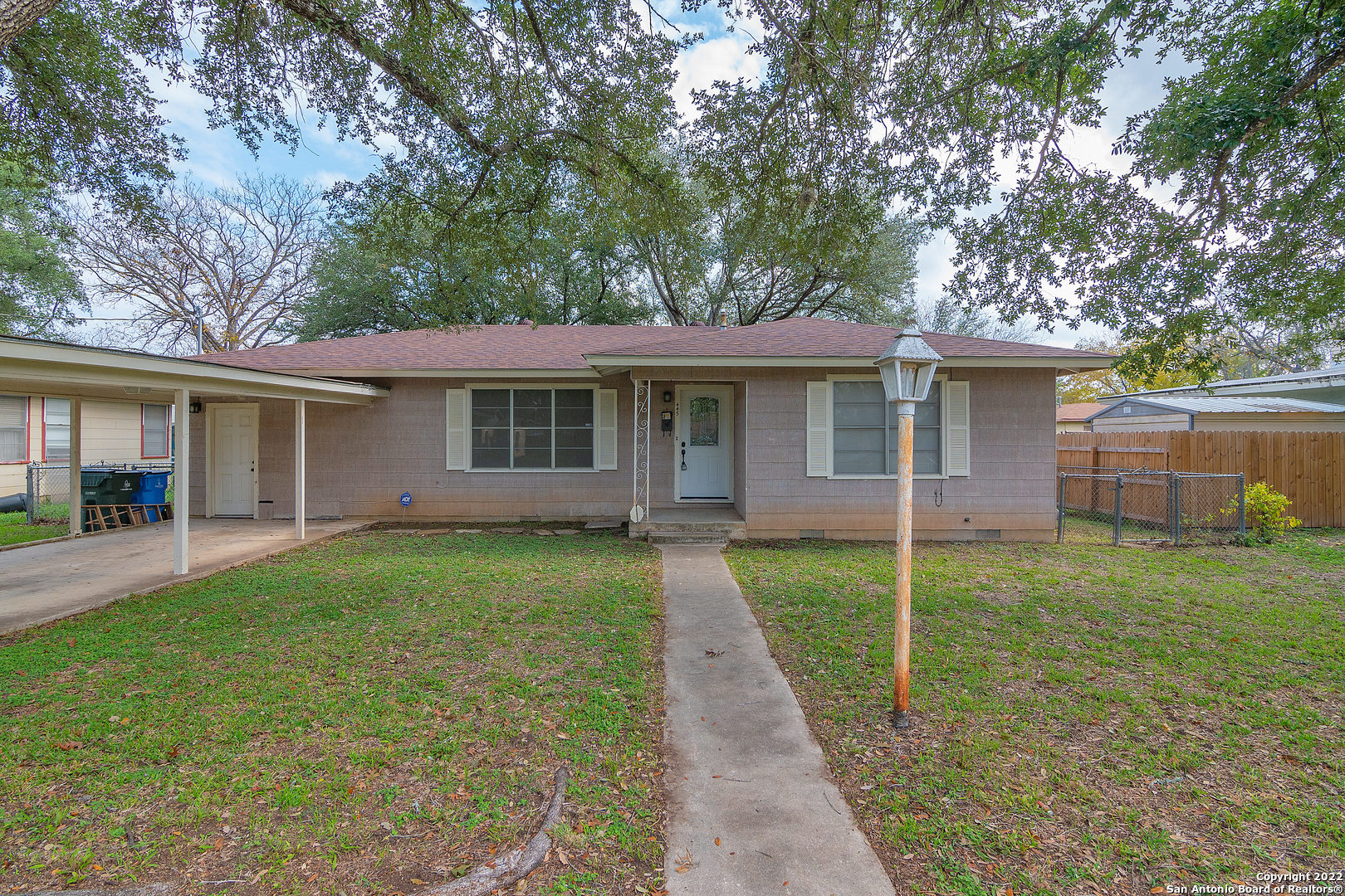 445 Burges Street Seguin TX 78155