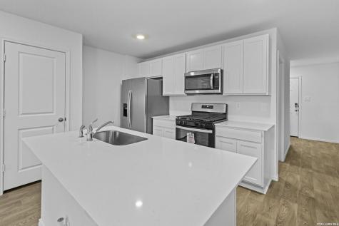 16071 Mahogany Way Elmendorf TX 78112