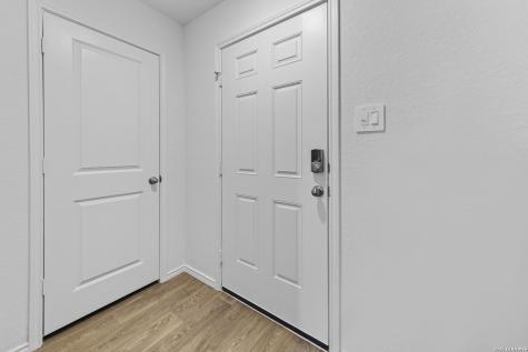 16071 Mahogany Way Elmendorf TX 78112