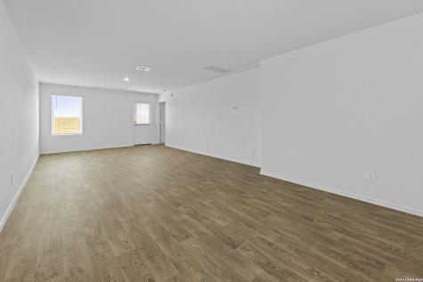 16071 Mahogany Way Elmendorf TX 78112