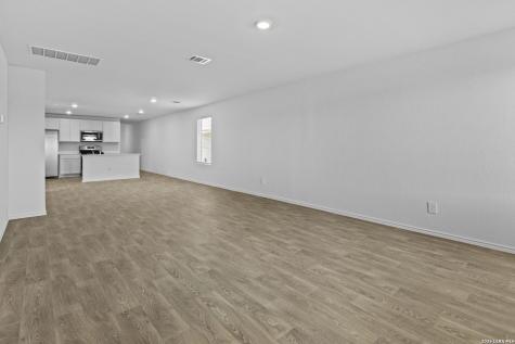 16071 Mahogany Way Elmendorf TX 78112