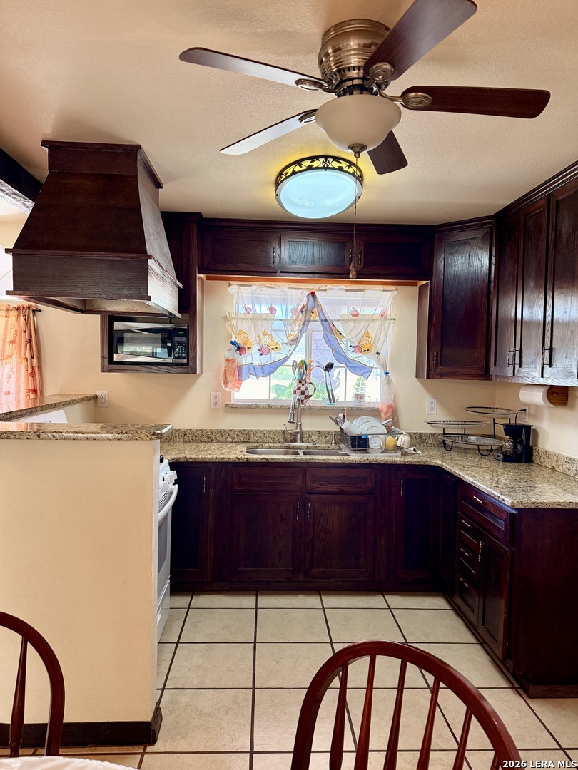 1215 Red Gate Drive San Antonio TX 78264