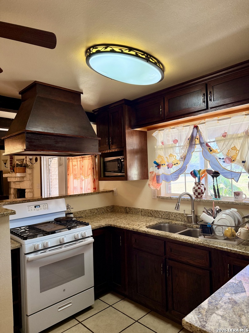 1215 Red Gate Drive San Antonio TX 78264