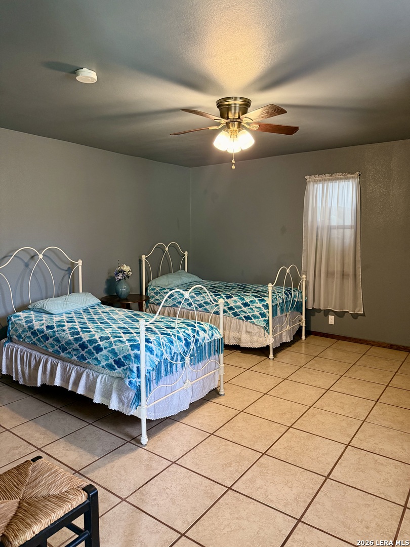 1215 Red Gate Drive San Antonio TX 78264