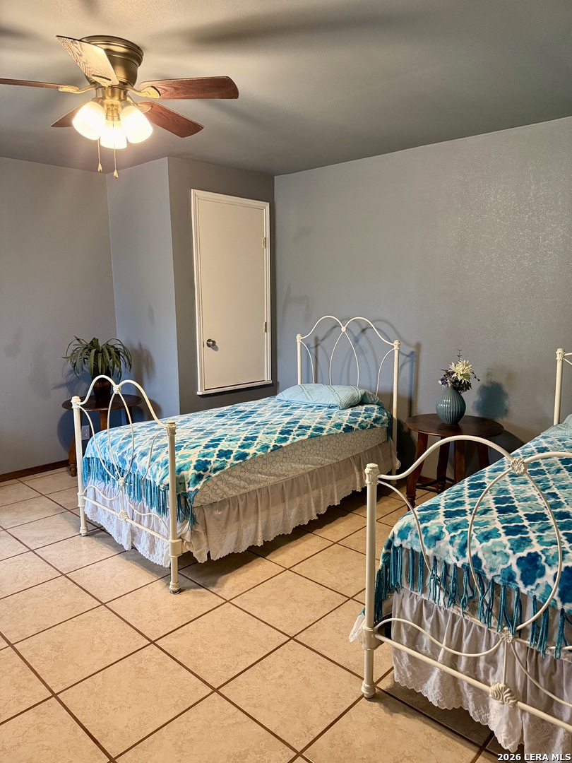 1215 Red Gate Drive San Antonio TX 78264
