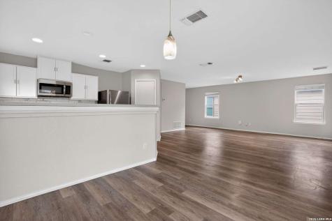 4327 Ivan Drive San Antonio TX 78244