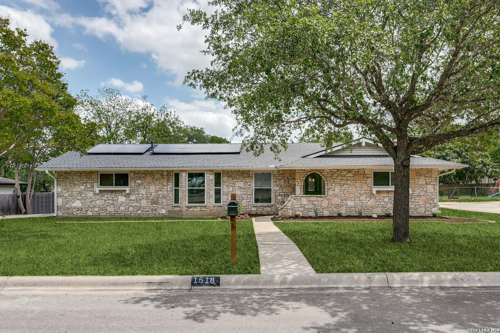 1518 Deer Run Street San Antonio TX 78232
