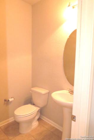 7915 Blackhawk Pass San Antonio TX 78253