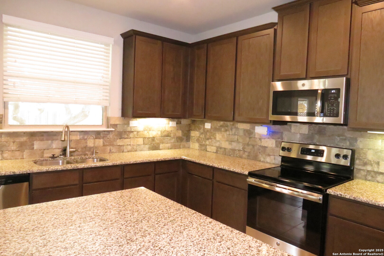 7915 Blackhawk Pass San Antonio TX 78253