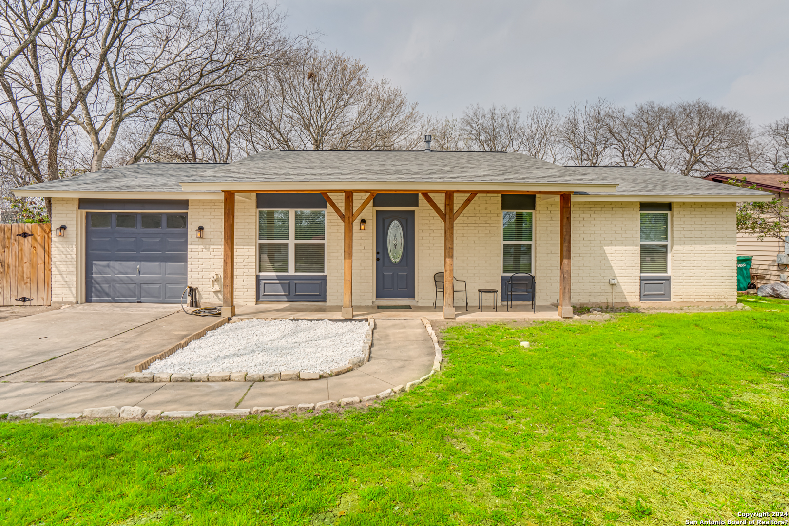 7333 Leading Oaks Street Live Oak TX 78233