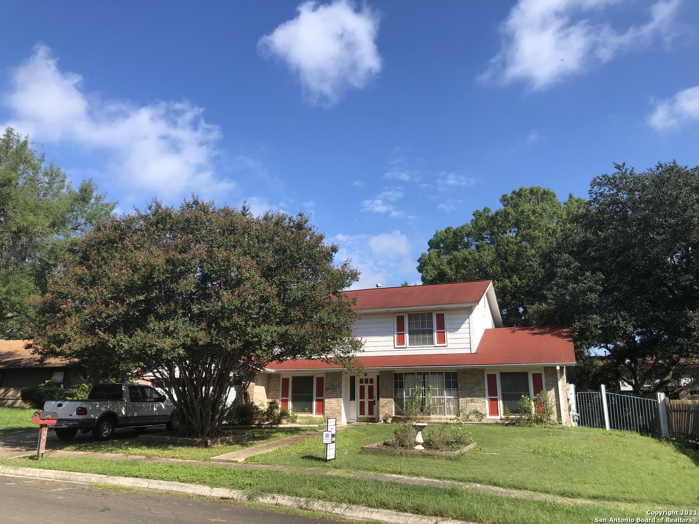 5807 Sun Country Street San Antonio TX 78247