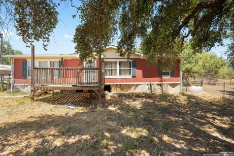 935 Price Road Poteet TX 78065