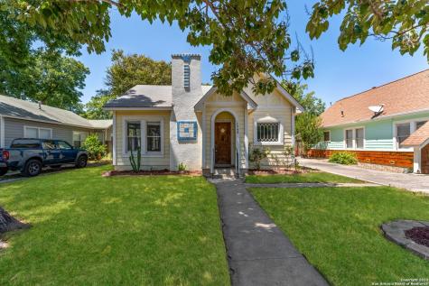 1543 W Rosewood Avenue San Antonio TX 78201