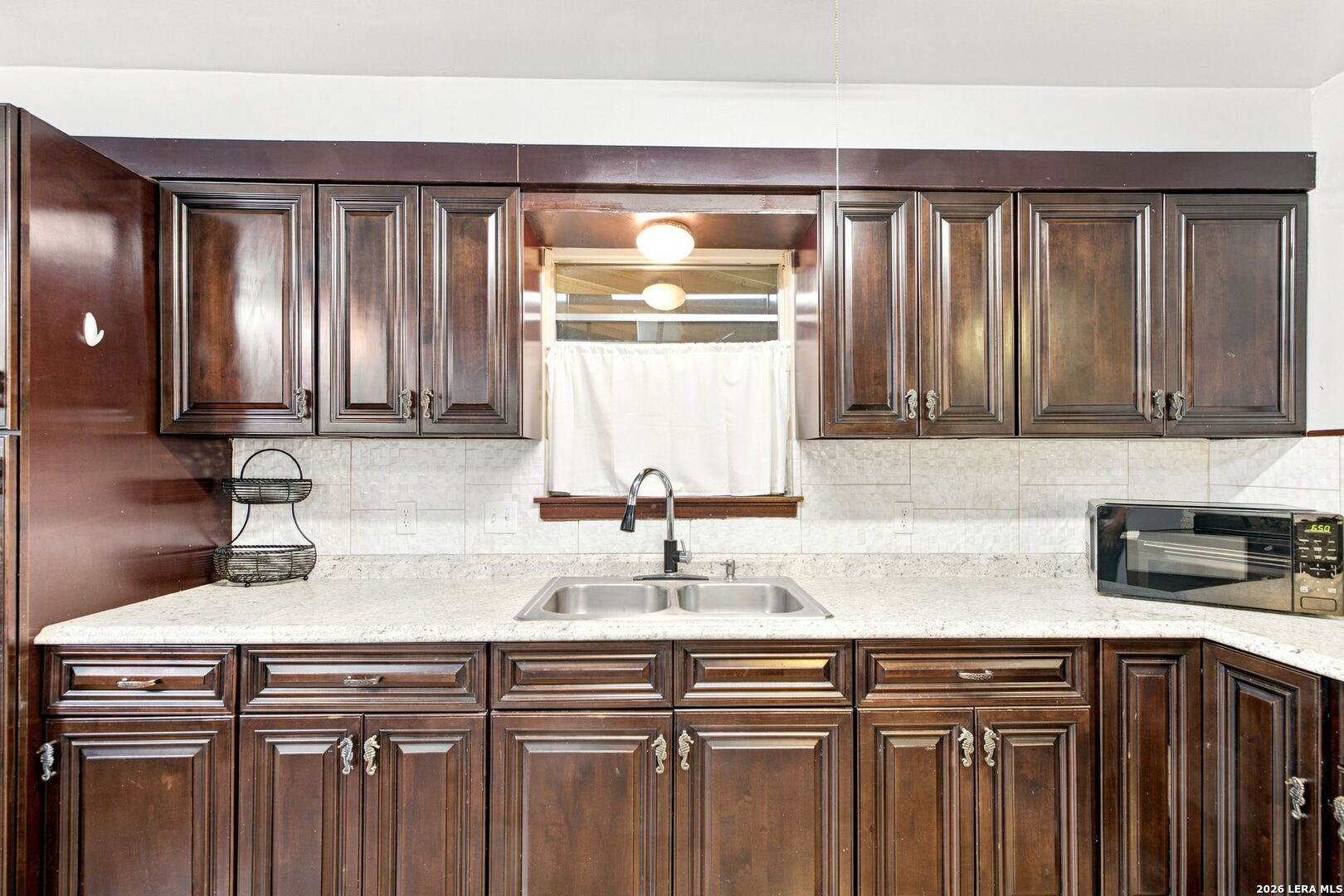 4422 Bikini Drive San Antonio TX 78218