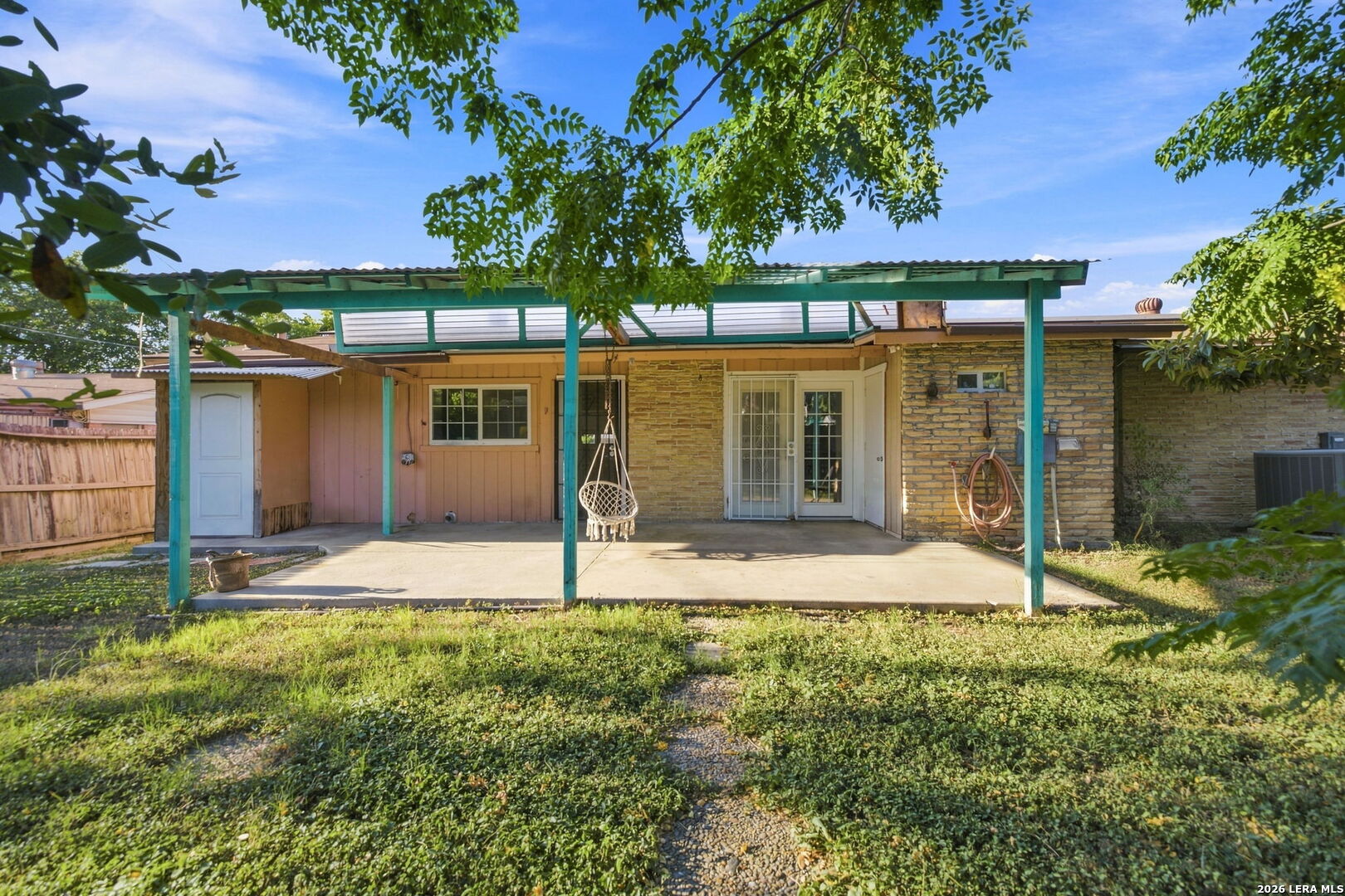 4422 Bikini Drive San Antonio TX 78218