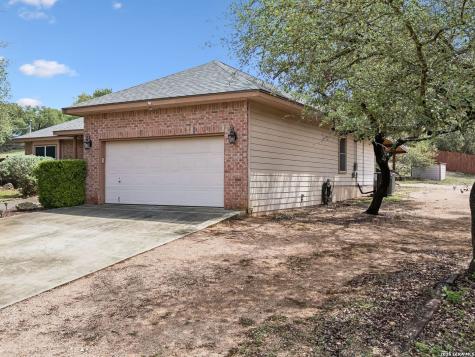 1090 Grand Pass Canyon Lake TX 78133