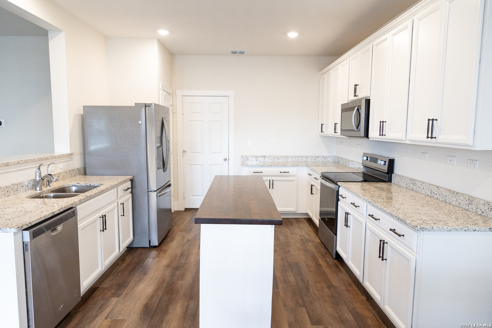 804 Sweetgrass New Braunfels TX 78130