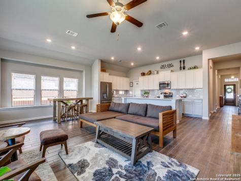8847 Pinto Canyon San Antonio TX 78254