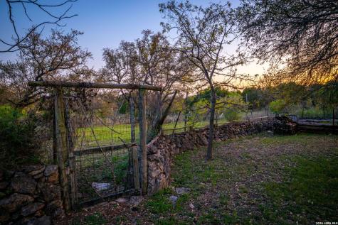 1285 Mission Valley New Braunfels TX 78132