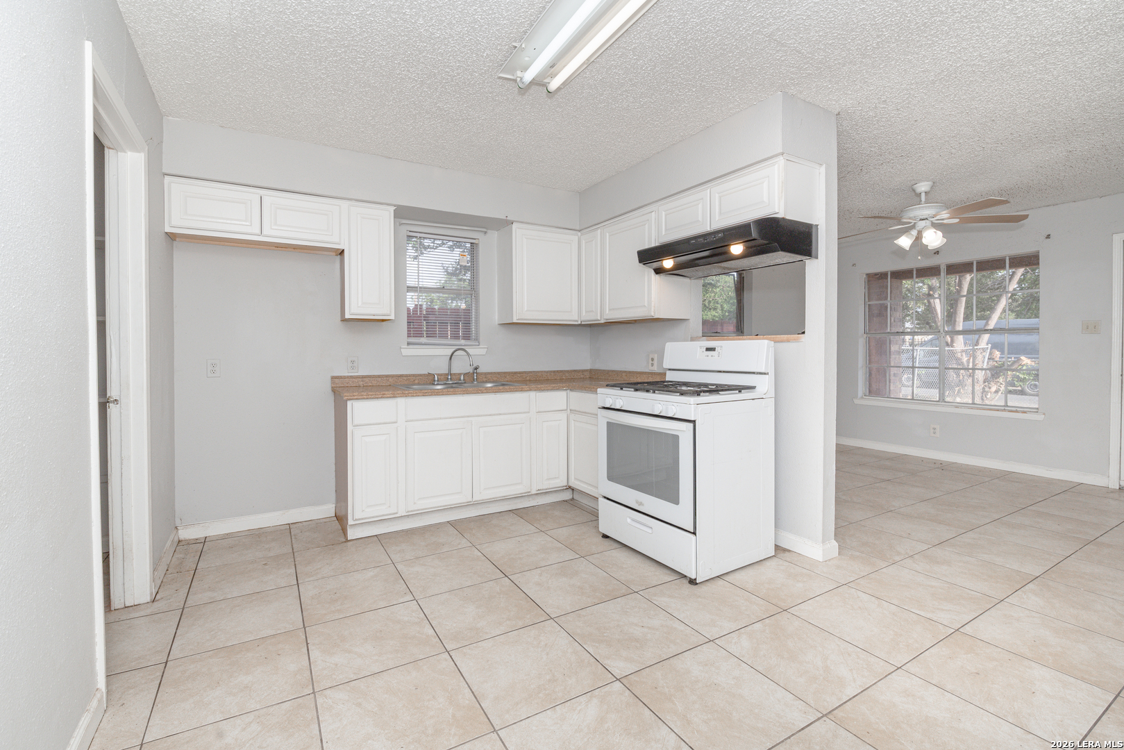118 Calles Street San Antonio TX 78207