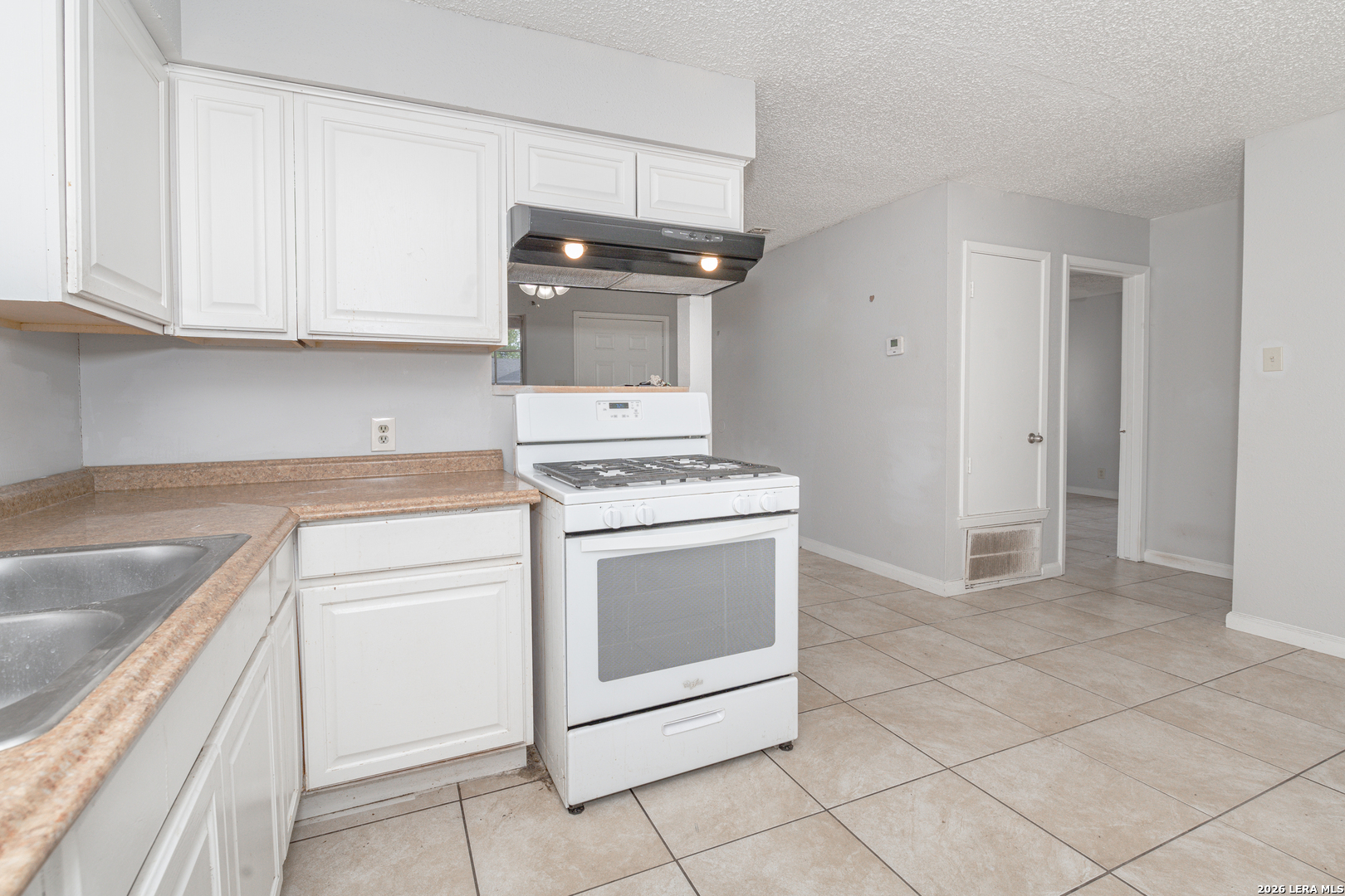 118 Calles Street San Antonio TX 78207