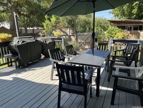 953 Myrta Kerrville TX 78028