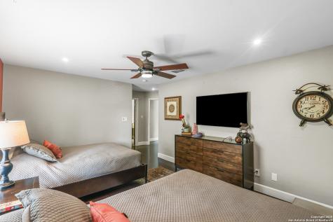15123 Mossoak Cove San Antonio TX 78248