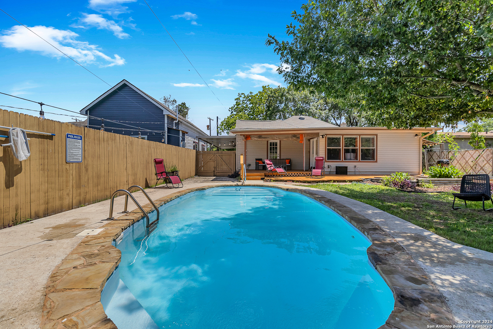 1743 Huisache Avenue San Antonio TX 78201