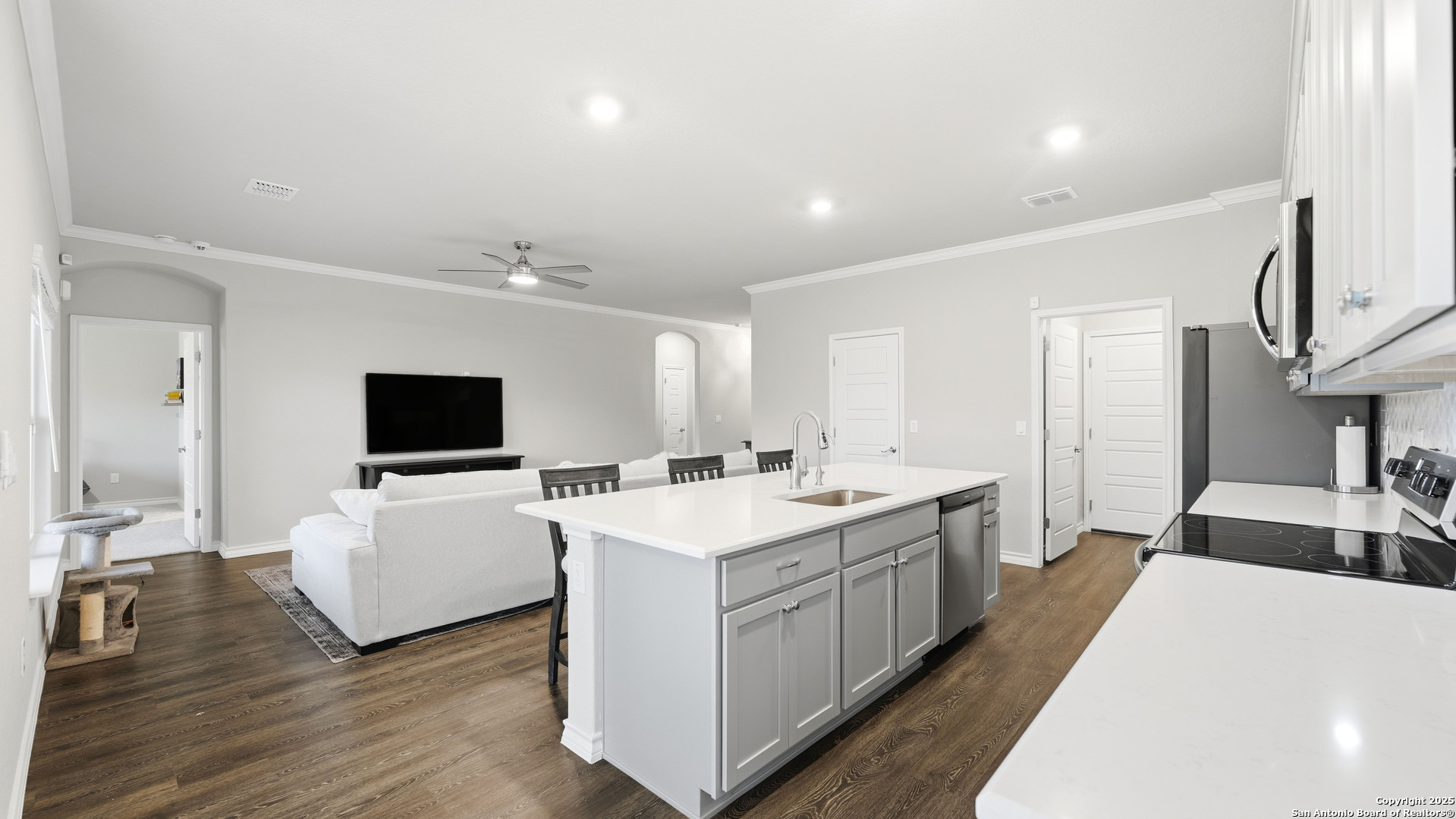 266 Rolling Hills New Braunfels TX 78130