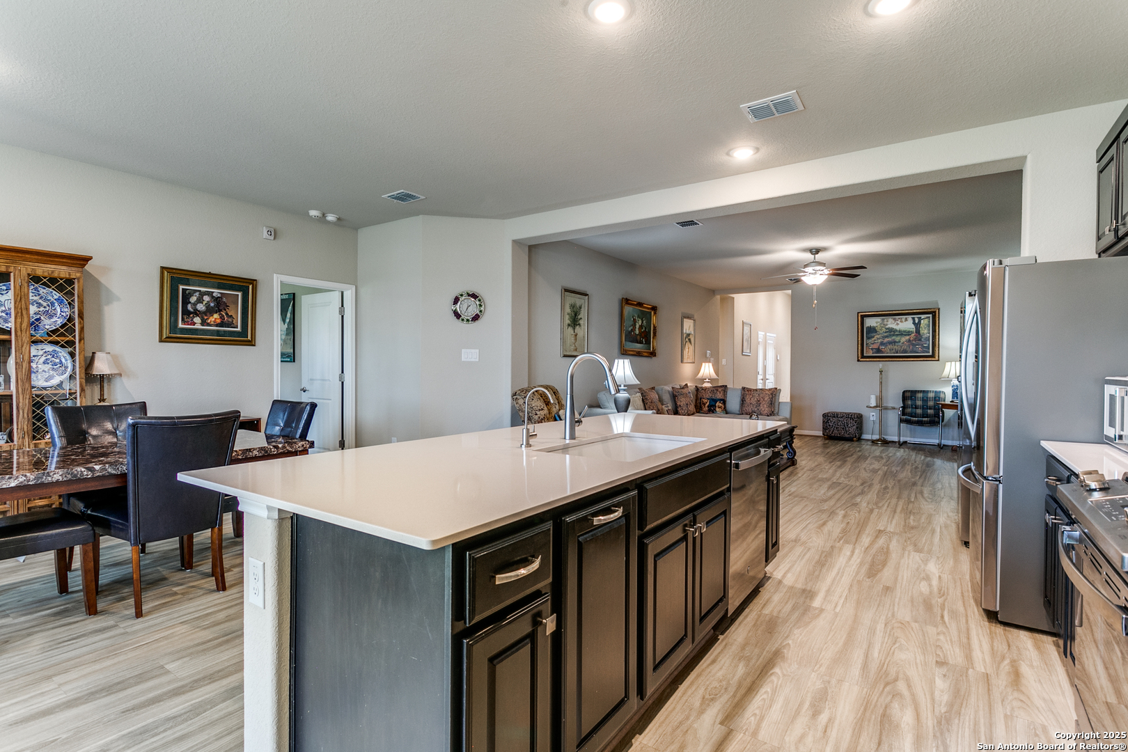 8359 Sunrise Glen Schertz TX 78154