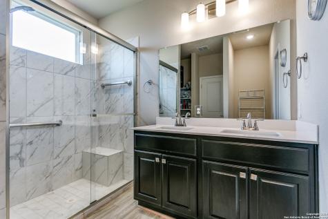 8359 Sunrise Glen Schertz TX 78154
