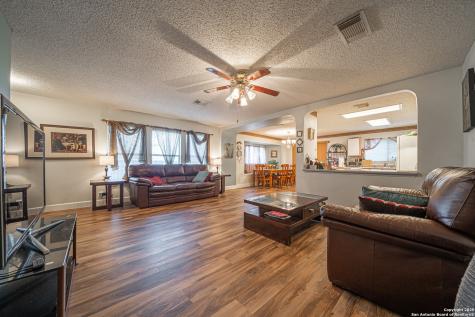 9835 Morningfield San Antonio TX 78250