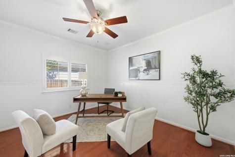 831 Queens Oak San Antonio TX 78258
