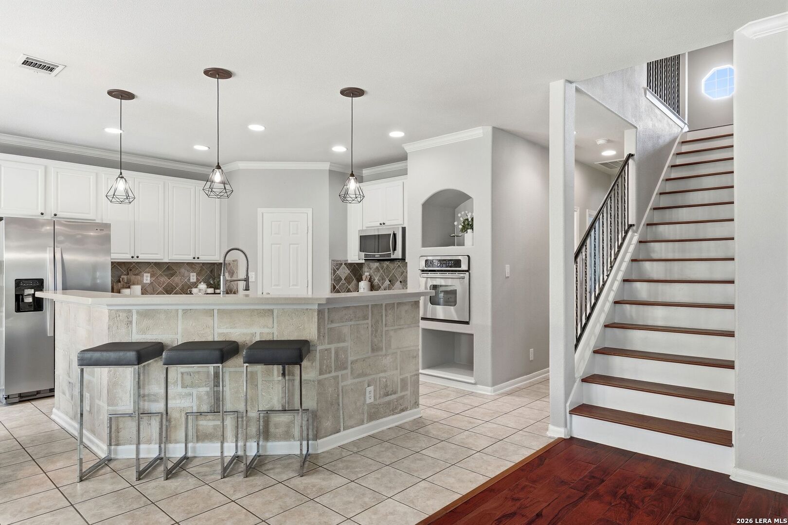 831 Queens Oak San Antonio TX 78258