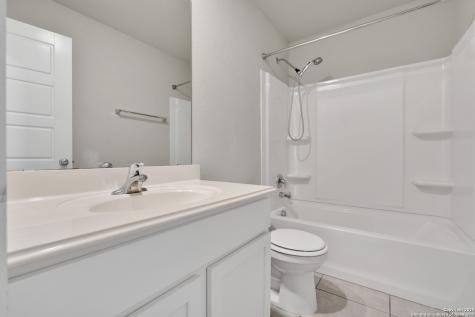 5407 Pearl Valley San Antonio TX 78242