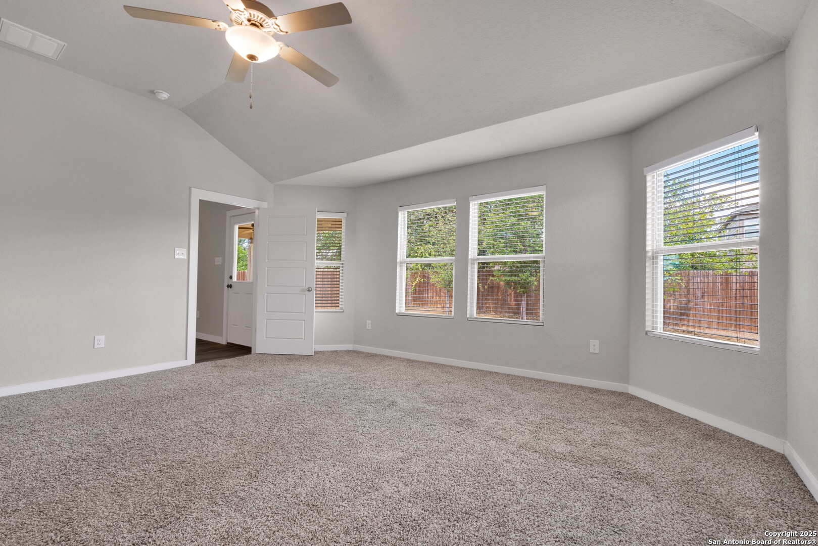 5407 Pearl Valley San Antonio TX 78242