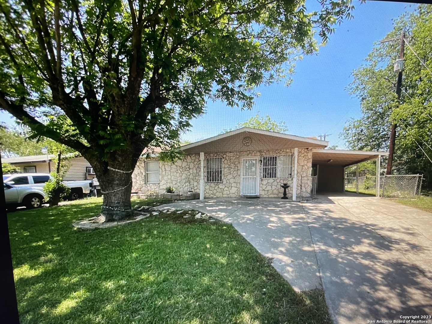 219 NW 39th Street San Antonio TX 78237