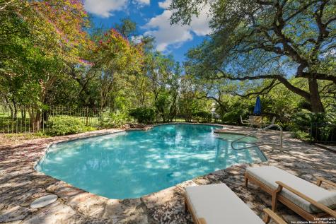 12626 Stonehenge Drive San Antonio TX 78230