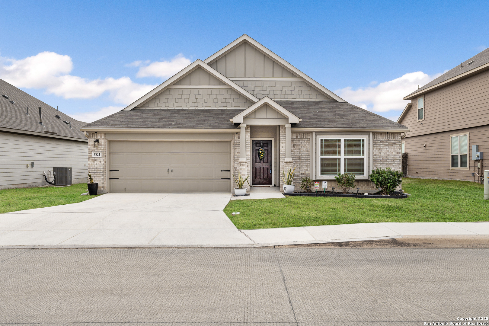 3821 Glenloch Way Converse TX 78109