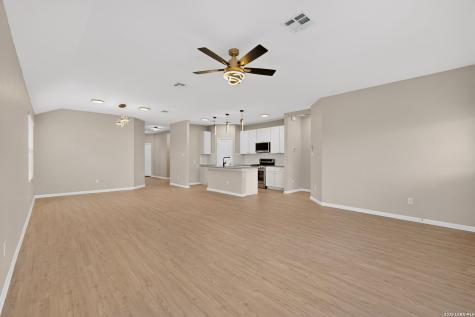 10814 Margarita Loop Converse TX 78109