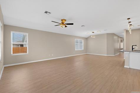 10814 Margarita Loop Converse TX 78109