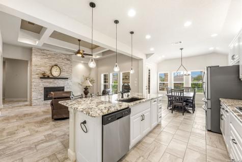1136 Orange Blossom New Braunfels TX 78132