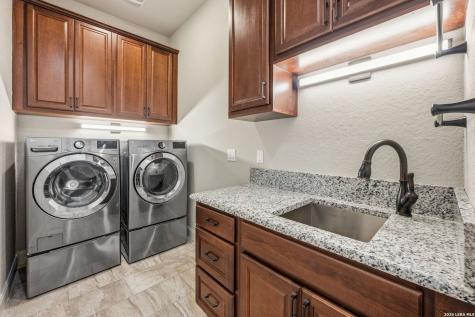 1136 Orange Blossom New Braunfels TX 78132