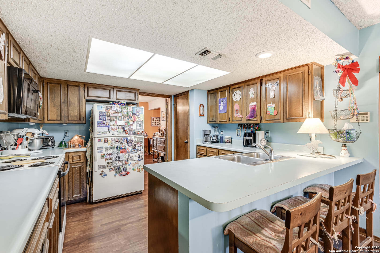 2215 Sun Wood San Antonio TX 78232