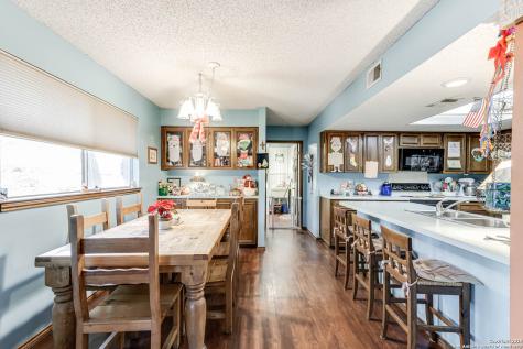 2215 Sun Wood San Antonio TX 78232