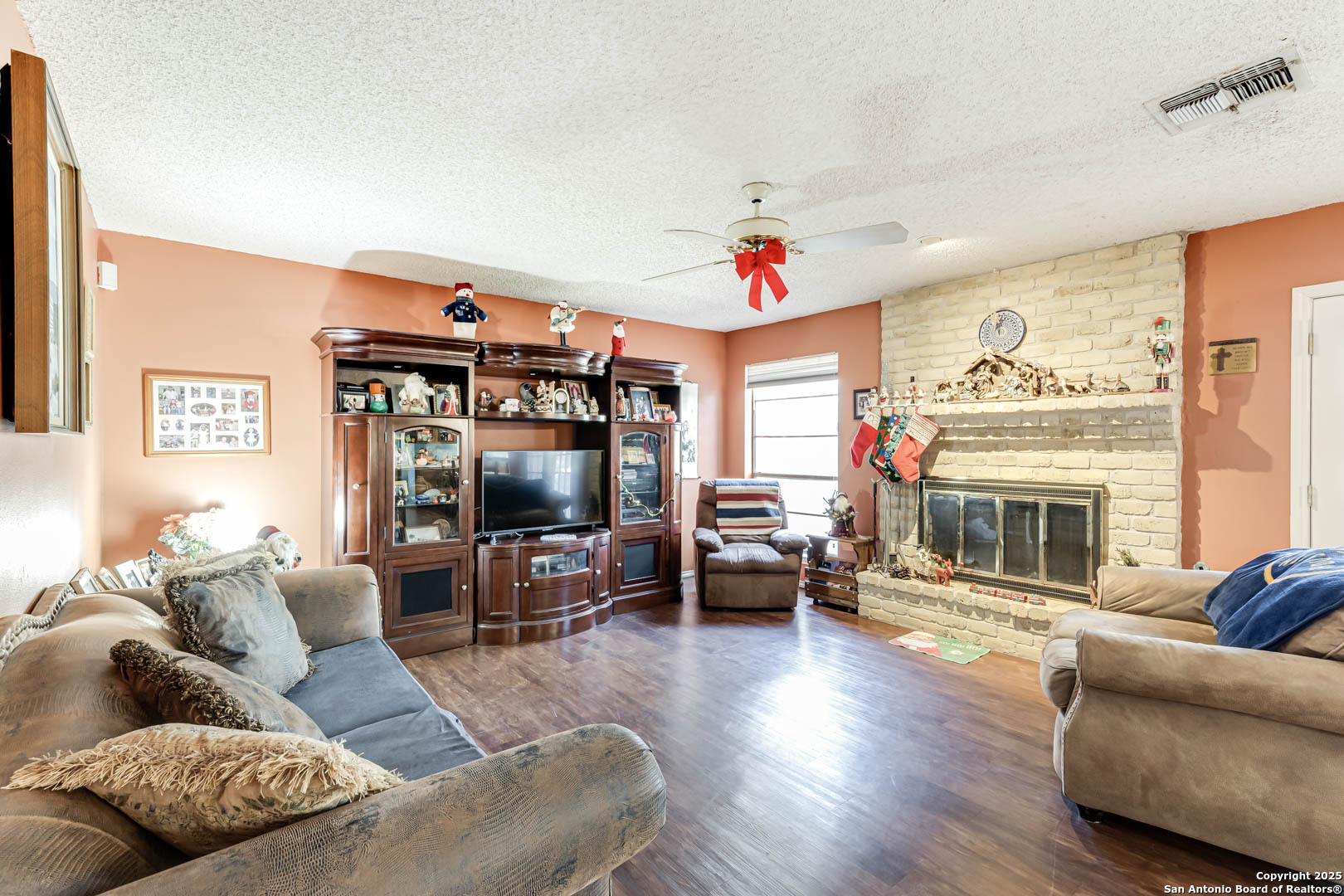 2215 Sun Wood San Antonio TX 78232