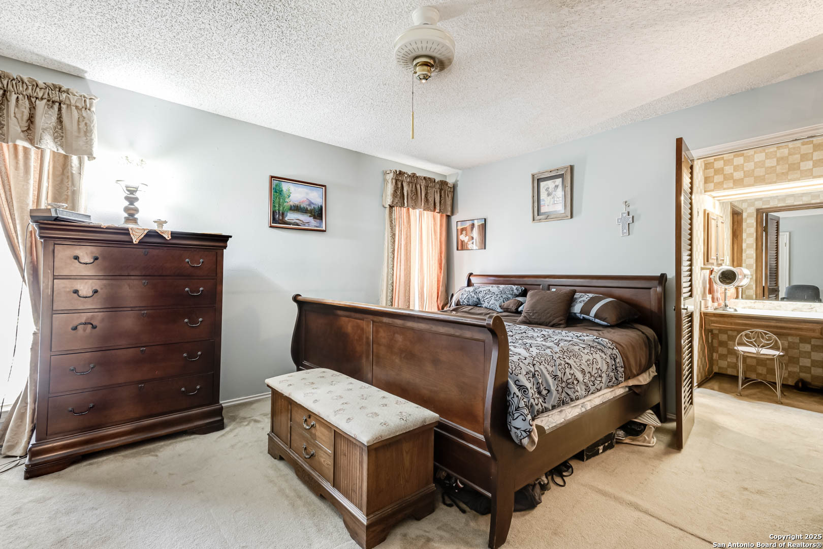 2215 Sun Wood San Antonio TX 78232