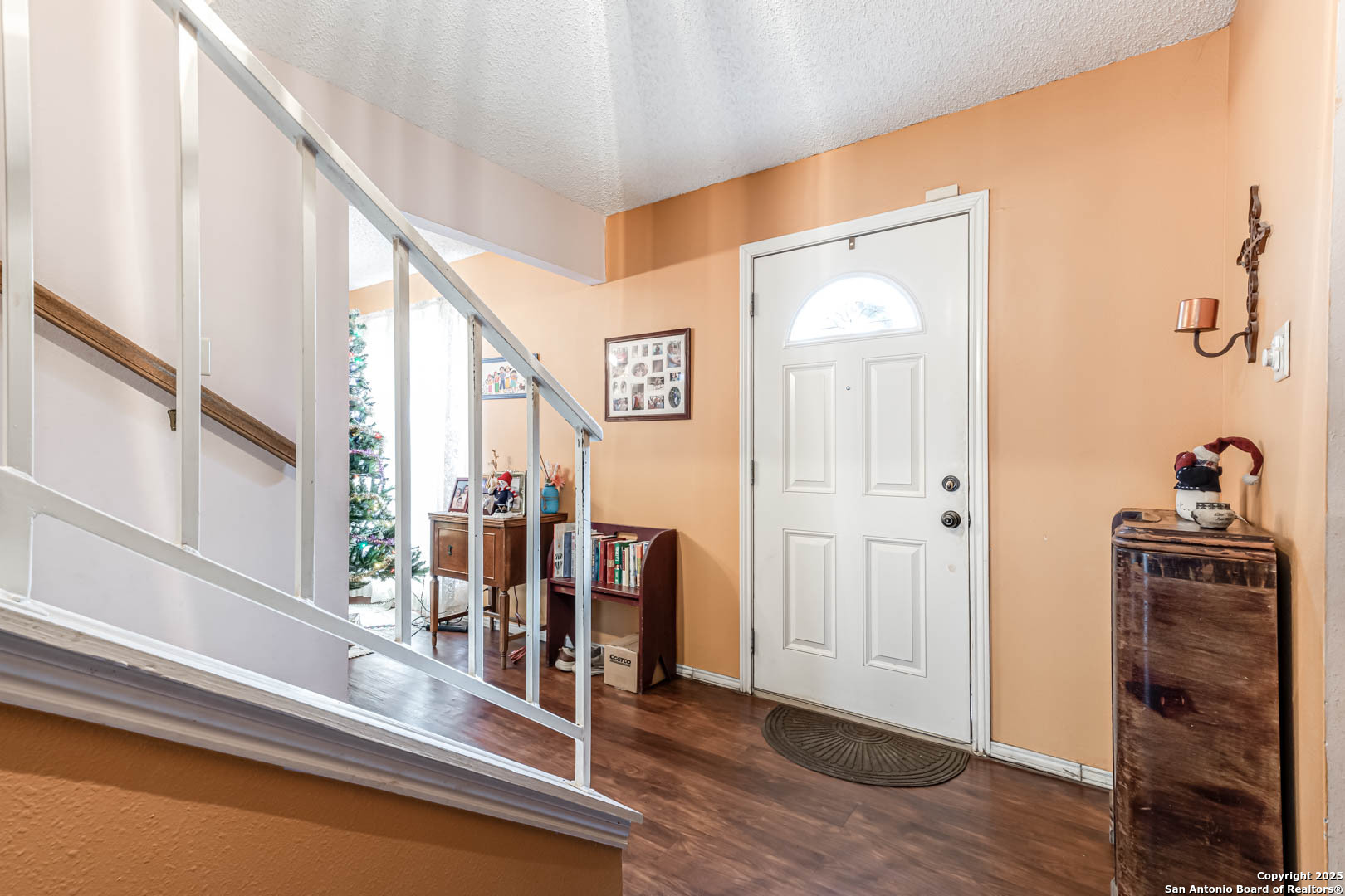 2215 Sun Wood San Antonio TX 78232